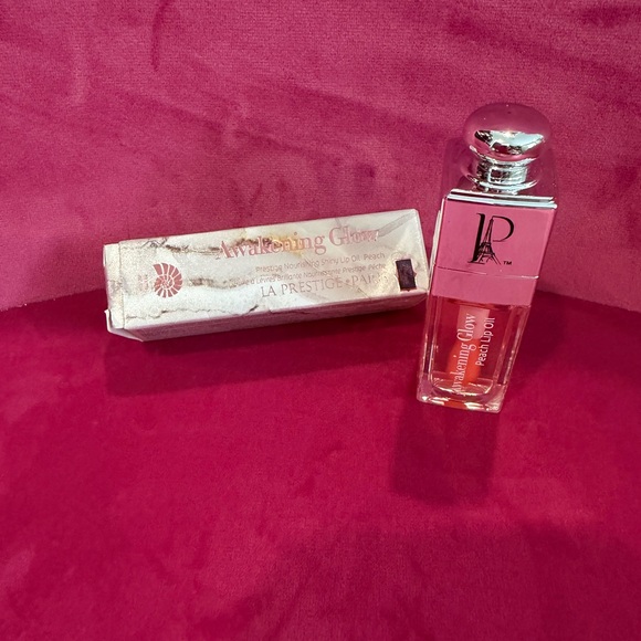 La Prestige Paris Awakening Glow Lip Gloss - Peach